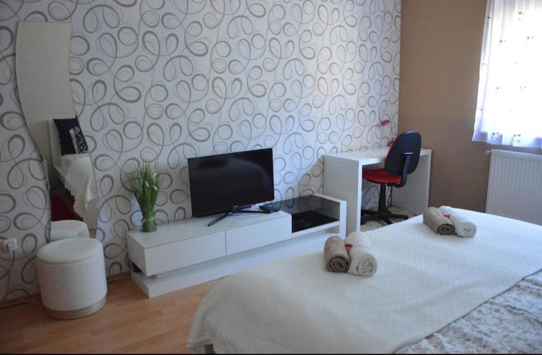 Villa Csilla Elegant House Erd Luaran gambar